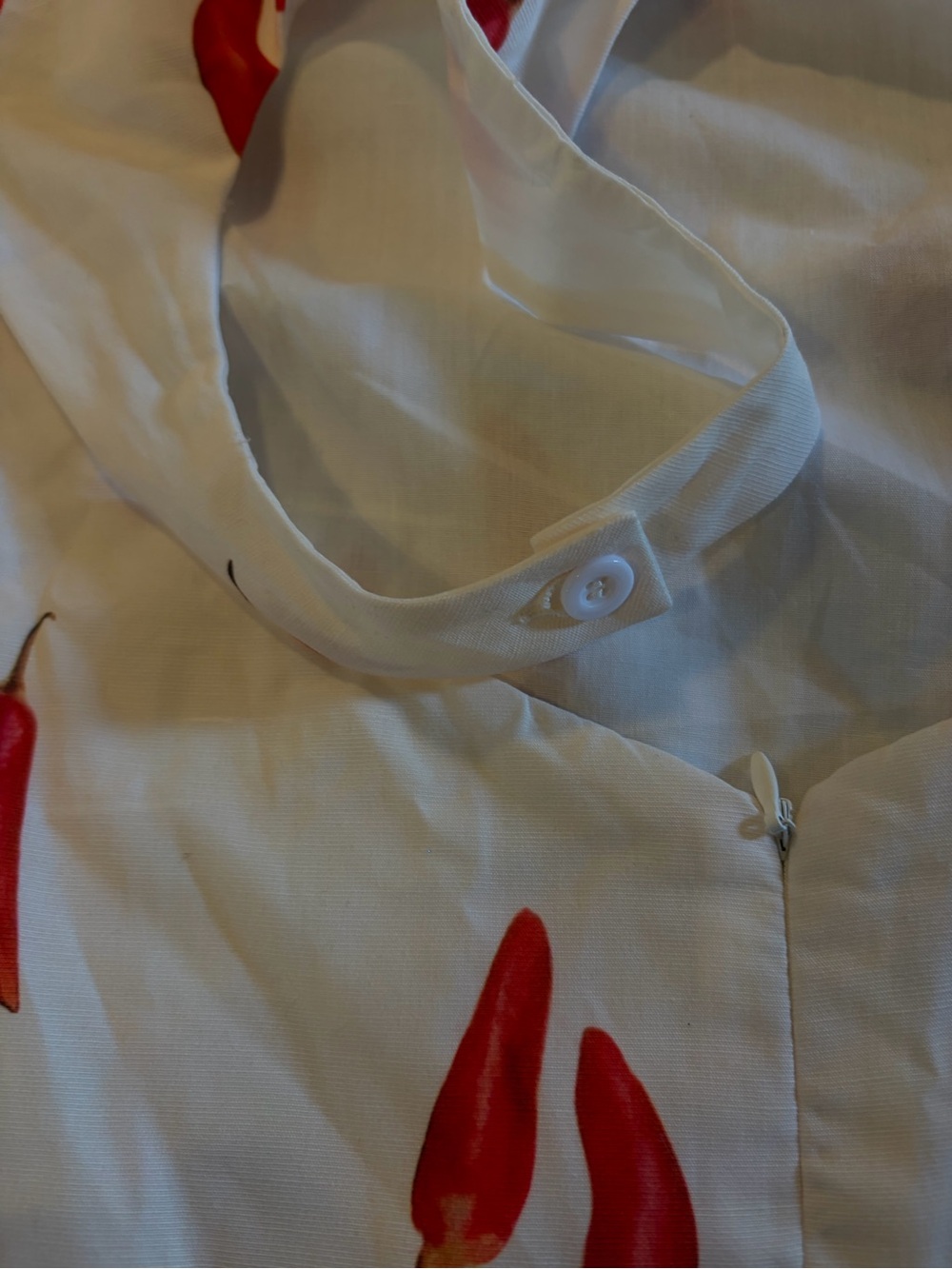 Commense NWT Cream Mini Dress with Red Chili Print - Picture 7 of 11
